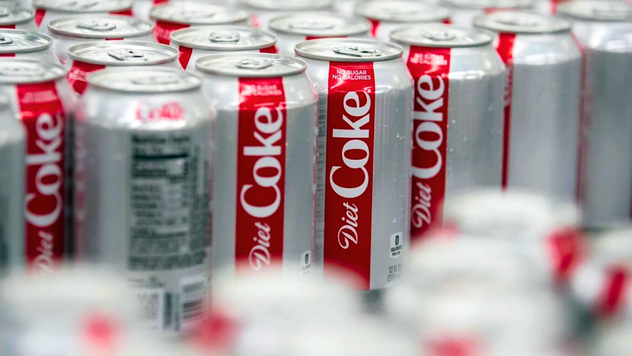 Expert Analysis on Daily Diet Coke Consumption and Health Effects